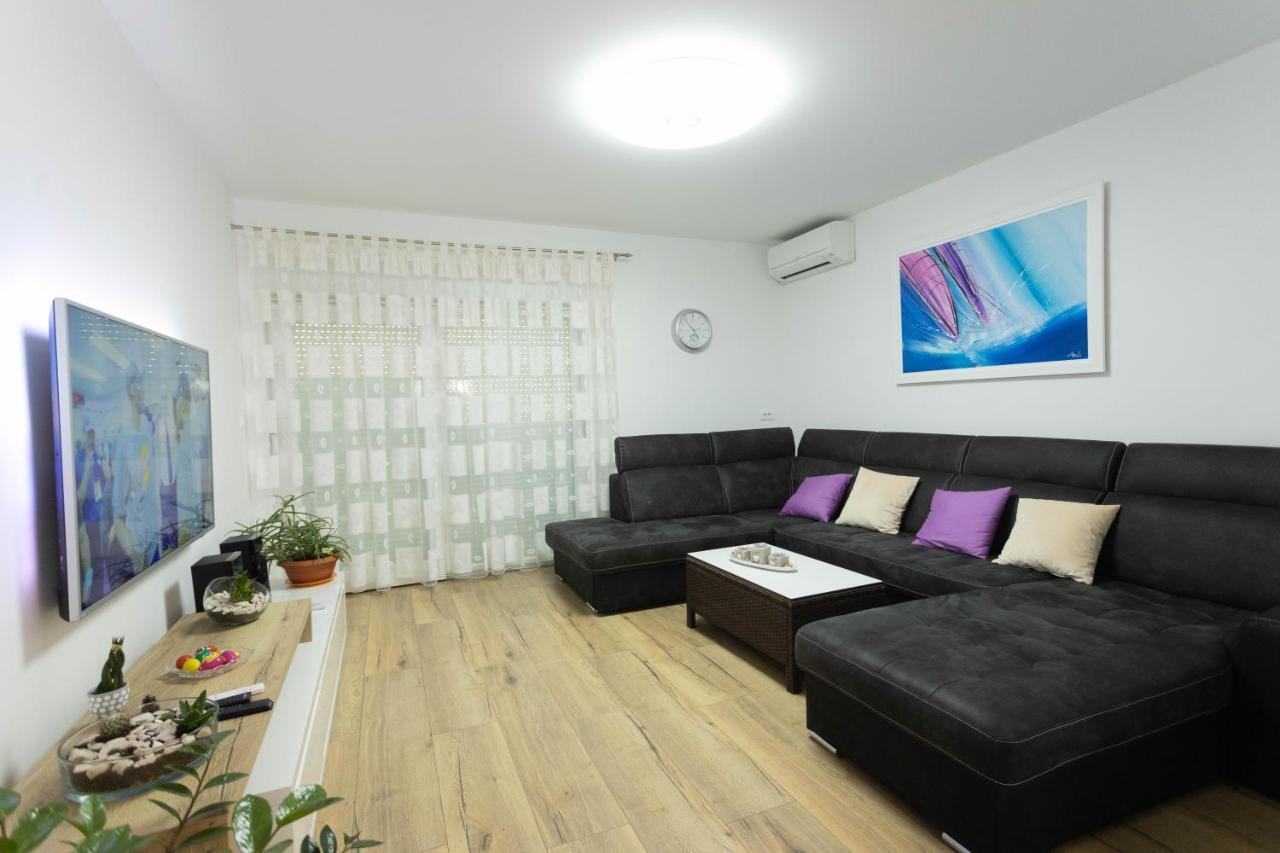 Apartman Marel Žrnovnica 外观 照片