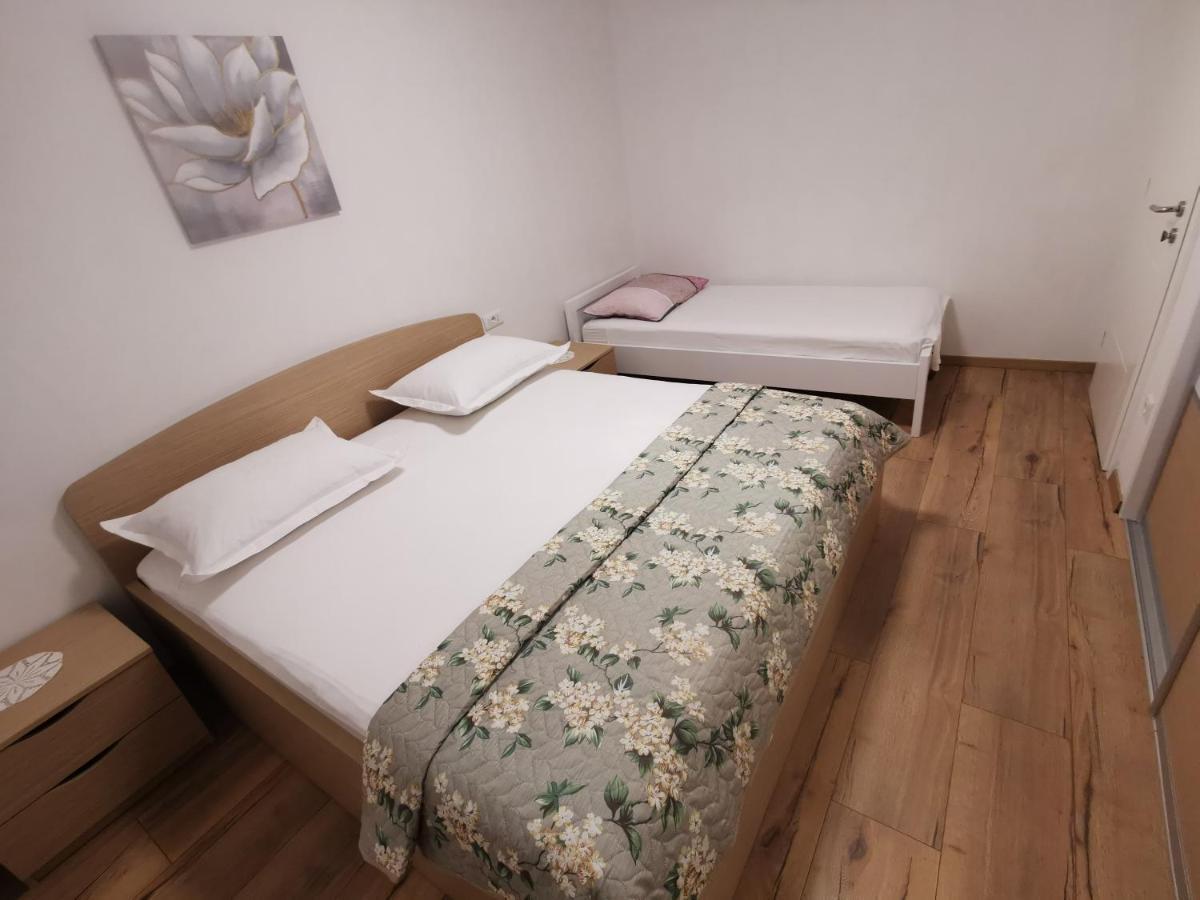 Apartman Marel Žrnovnica 外观 照片