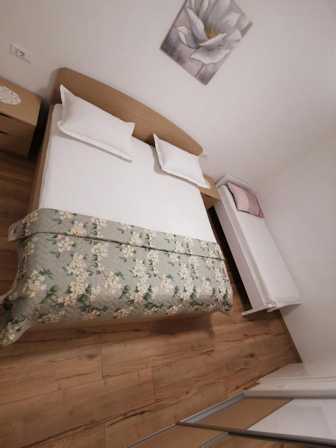 Apartman Marel Žrnovnica 外观 照片